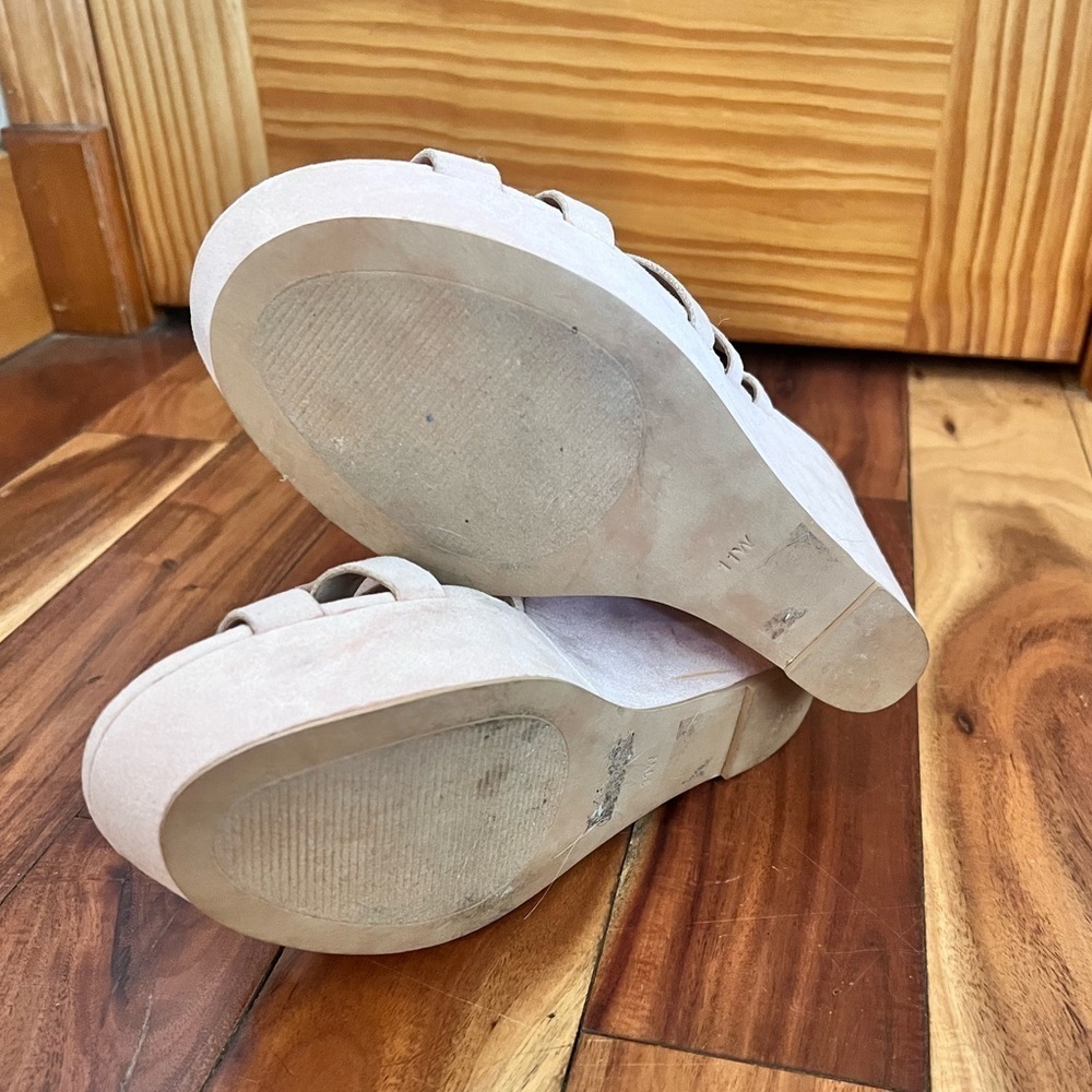Torrid 11 Wide Blush Pink Platform Wedge Shoes Ankle Strap Office Wedding Casual - Picture 5 of 8